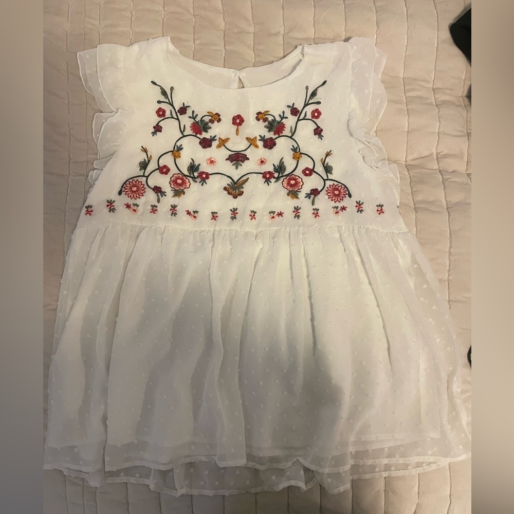Floral embroidered top